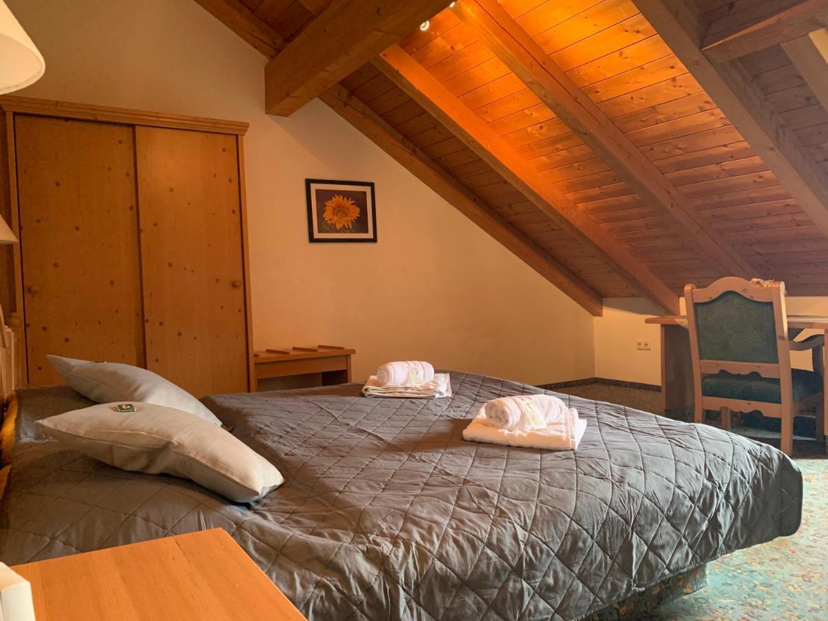 Gasthof Sonnenheim Saaldorf Esterno foto
